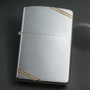 画像: zippo ダイヤゴナルライン ＃200 2004年製造