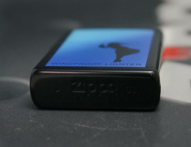 画像: zippo WINDY 黒マット ブルー 2001年製造