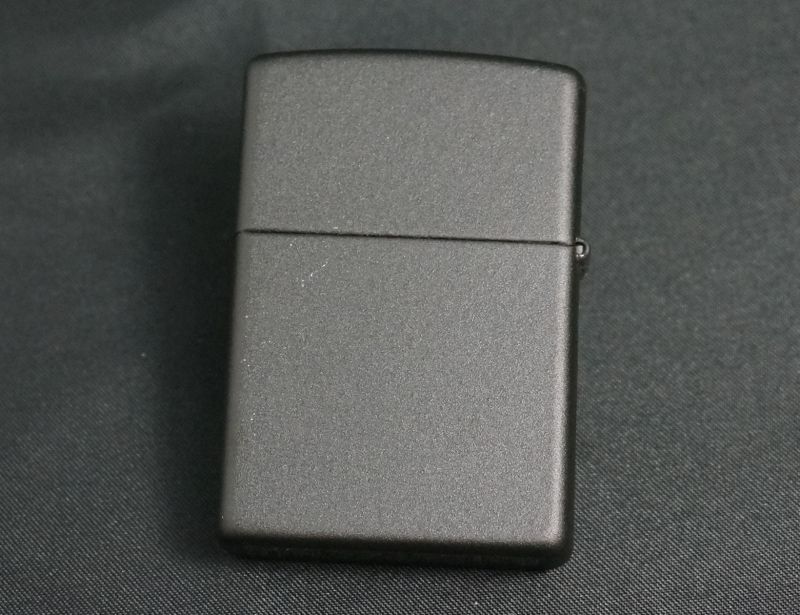 画像: zippo プレート柄 黒マット  #200 2004年製造