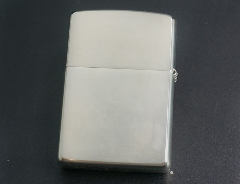 画像: zippo WINDY 浮彫焼付け 1998年製造