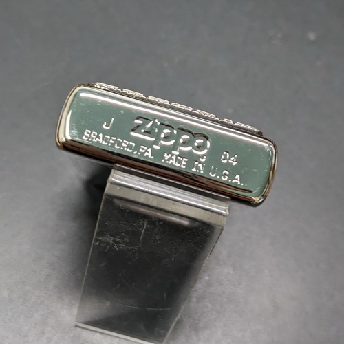 画像: zippo2004年ゴルゴ13（メタル銀古美）新品未使用 